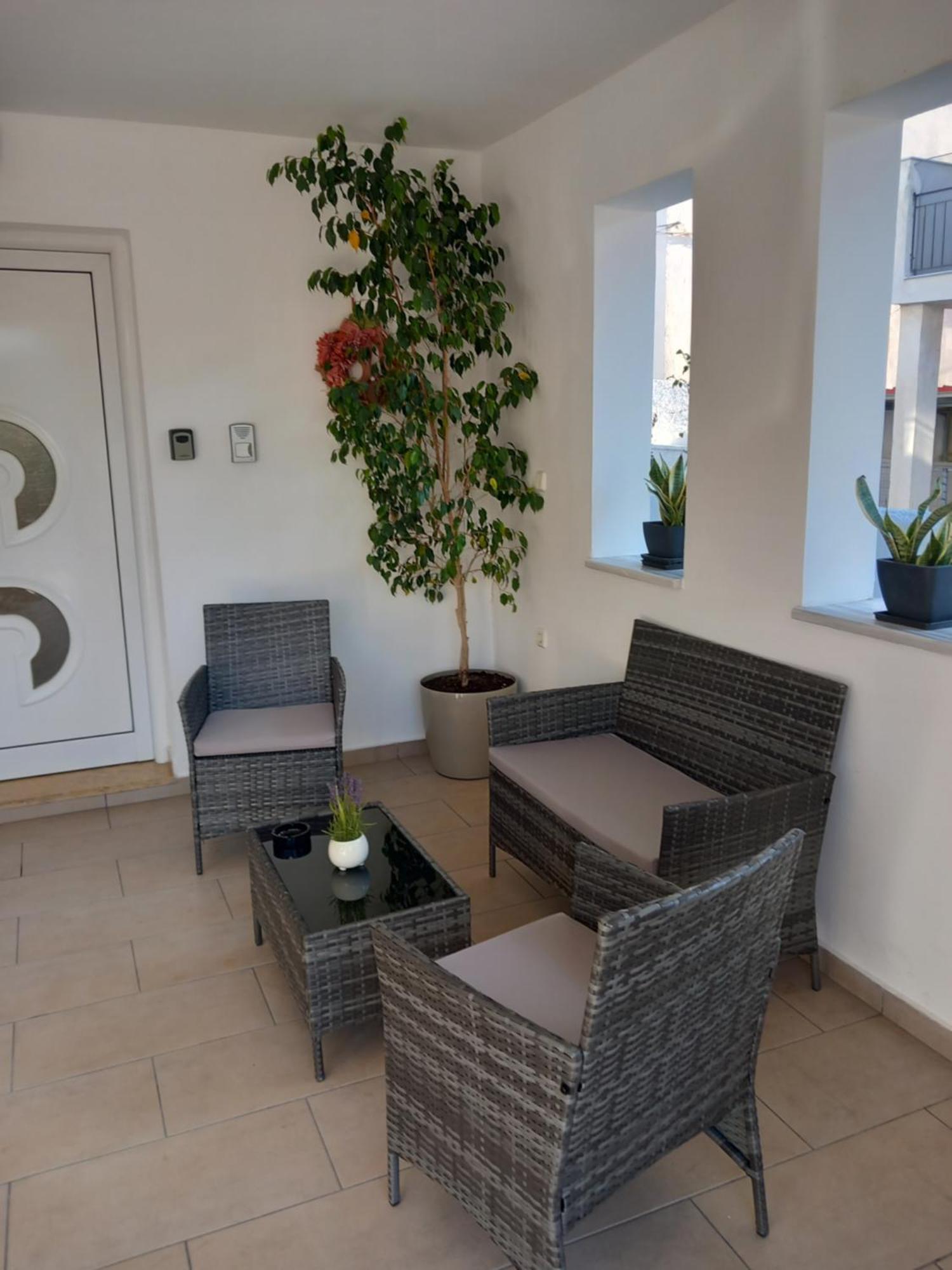 אמרינתוס Luxury Apartment מראה חיצוני תמונה