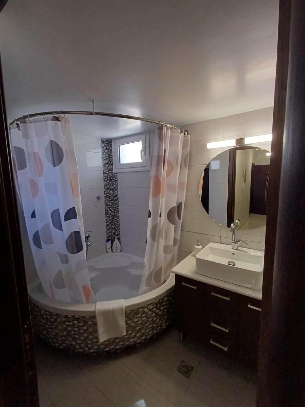 אמרינתוס Luxury Apartment מראה חיצוני תמונה